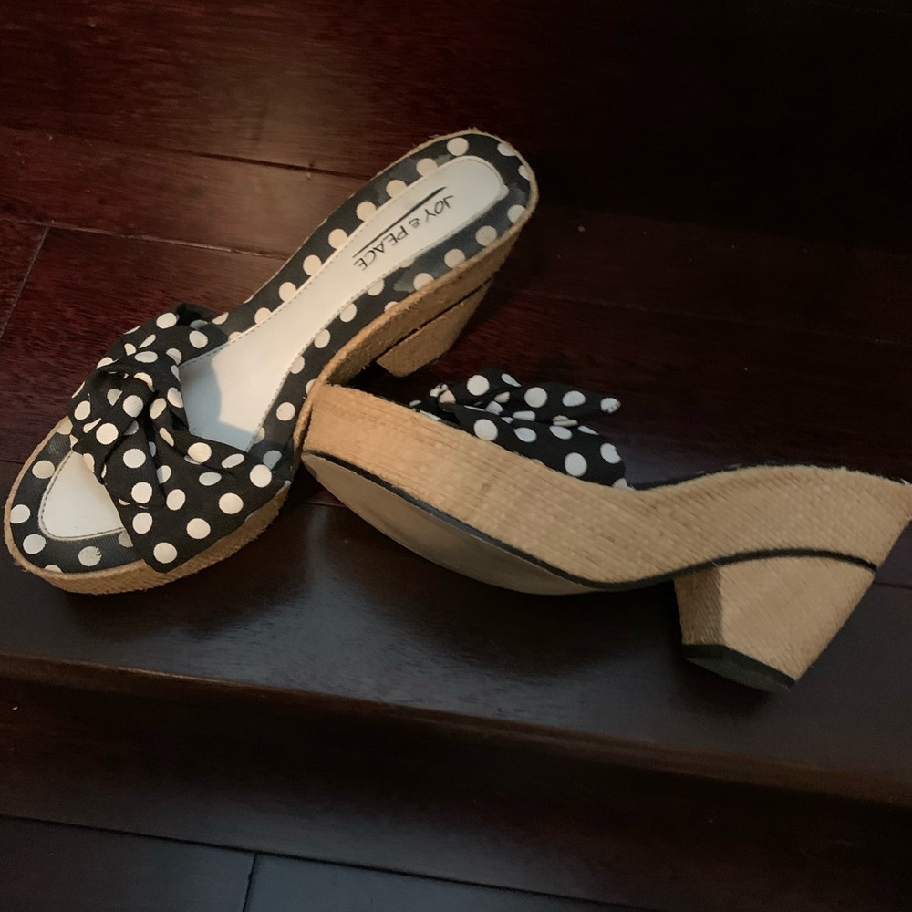 3/$22 Ladies sandals